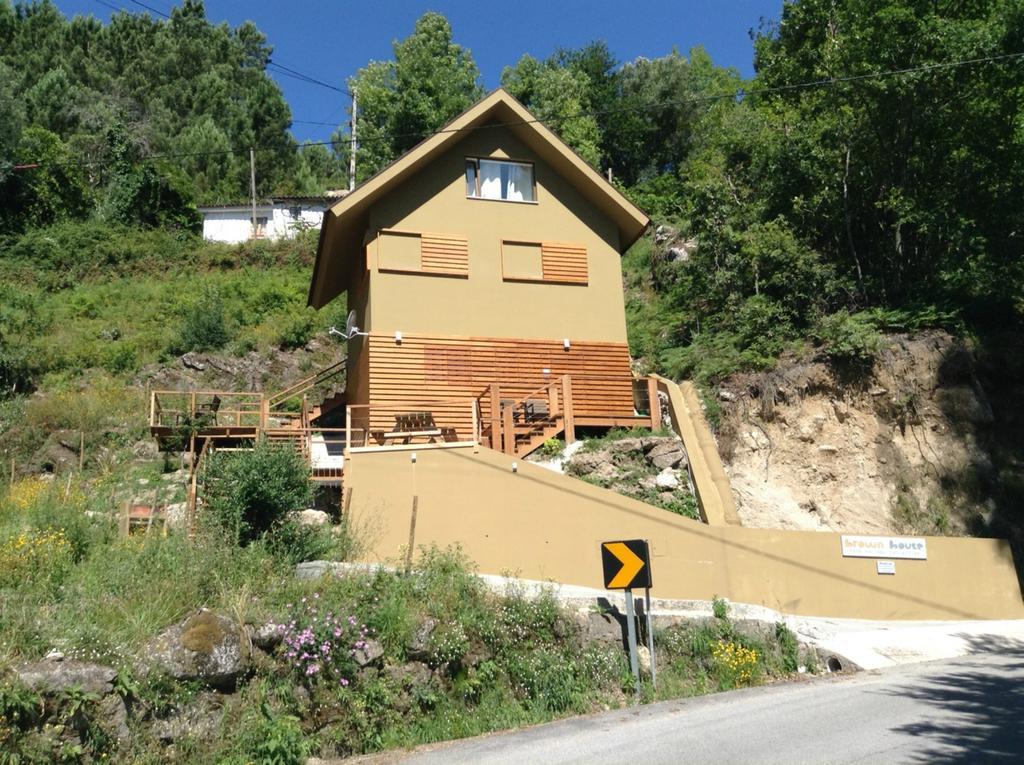 Villa Brown House Geres Exterior foto