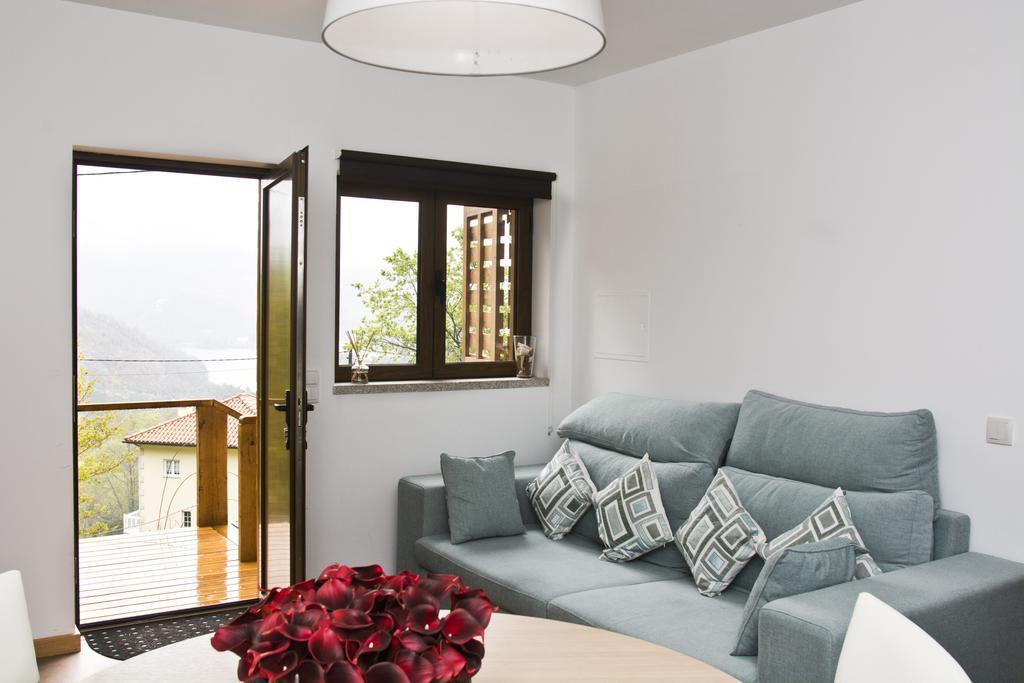 Villa Brown House Geres Exterior foto